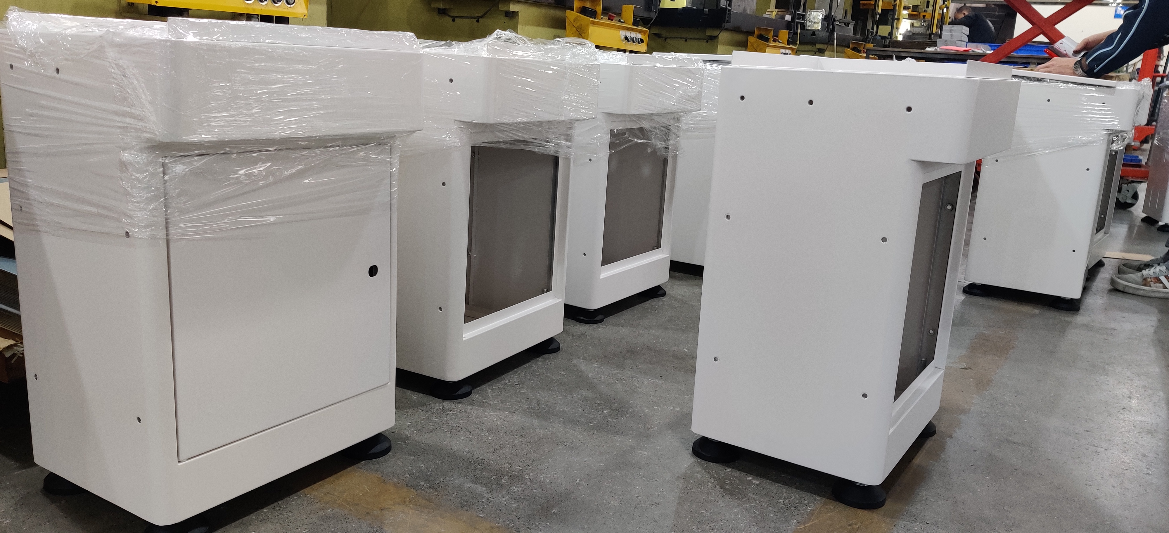 异性焊接喷涂钣金件